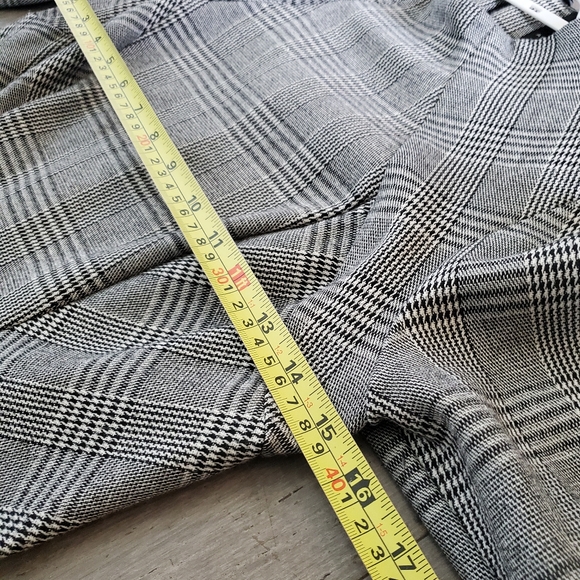 Cue Plaid Fitted Waist Grey & Black Knee-length Dress - Size 8 - Picture 8 of 11